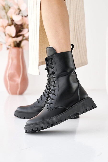 Damskie skórzane buty zimowe w kolorze czarnym - #2505175