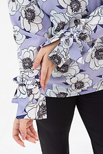 Жіноча блуза BERYL з софту фіолетового кольору в квіти Garne 3042012 фото №13