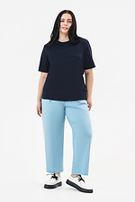 Жіноча футболка темно-синього кольору з декоративною кишенею Garne 3042032 фото №7