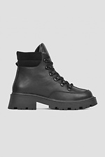Короткі зимові шкіряні черевики чорного кольору на хутрі  4206034 фото №2