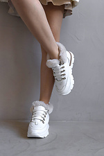 Зимові жіночі шкіряні кросівки білі на хутрі  4206035 фото №6