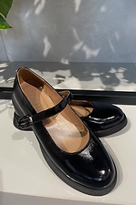 Шкіряні лакові туфлі чорного кольору з пряжкою Garne 3200041 фото №2