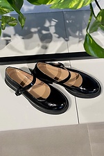 Шкіряні лакові туфлі чорного кольору з пряжкою Garne 3200041 фото №4
