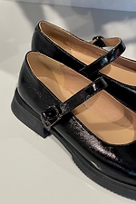 Шкіряні лакові туфлі чорного кольору з пряжкою Garne 3200041 фото №7
