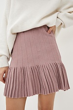 Короткая теплая юбка плиссе пастельного оттенка расклешенная  4038086 фото №1