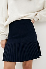 Короткая теплая юбка плиссе синего цвета расклешенная  4038089 фото №1