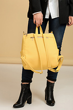 Жіноча стьобана сумка-рюкзак жовтого кольору SamBag 8045119 фото №6