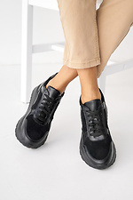 Женские кожаные весенне - осенние кроссовки черного цвета  2505123 фото №1