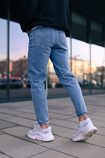 Голубые джинсы мом стрейчевые весенние  4009139 фото №4