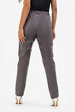 Женские классические брюки из эко-кожи графитового цвета Garne 3041229 фото №3