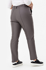 Женские классические брюки из эко-кожи графитового цвета Garne 3041229 фото №10