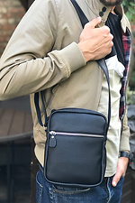 Чорна універсальна сумка через плече месенджер з кишенею на замку Mamakazala 8038243 фото №1