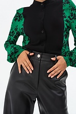 Жіночі широкі штани з еко-шкіри чорного кольору Garne 3041465 фото №5