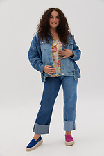 Комбинированная женская джинсовая куртка оверсайз с отложным воротником  4014626 фото №7