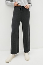 Теплые вязаные штаны палаццо серого цвета на завязках  4037743 фото №1
