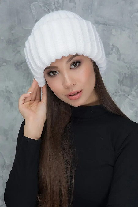 Women's voluminous knitted hat Blizzard in white. Hats, berets. Color: white. #4051013