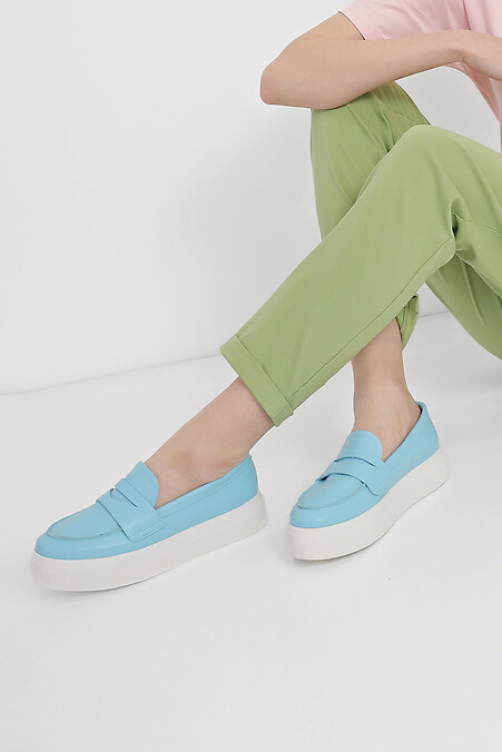 Women's loafers. Shoes. Color: blue. #3200020