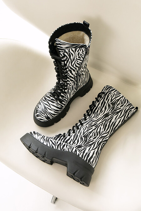 Women's high leather zebra boots. Boots. Color: black. #4207036