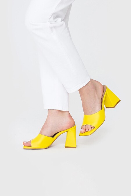 Women's leather slippers with heels. Sandals. Color: yellow. #3200038