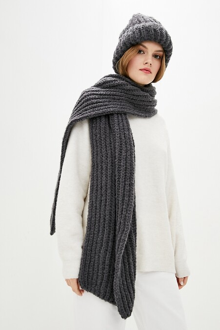 Mütze und Schal für Damen im Winter. Hüte, Baskenmützen. Farbe: grau. #4038122