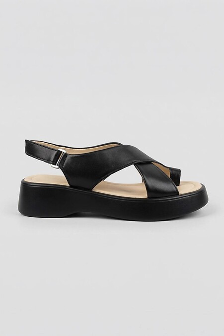 Leather sandals through the toe on the platform - #4207136