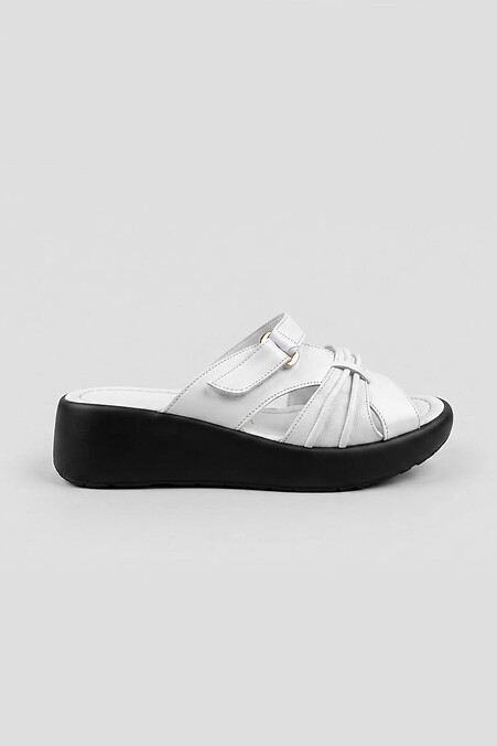 Weiße Flip-Flops mit kleinem Keilabsatz – Echtleder - #4207142