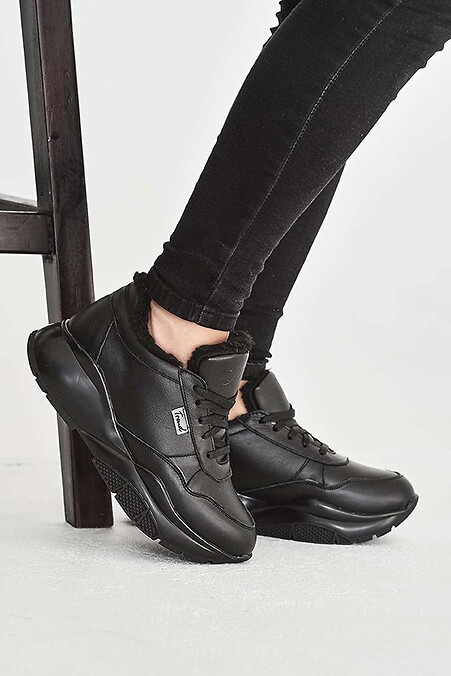 Женские кроссовки кожаные зимние черные - #8019183