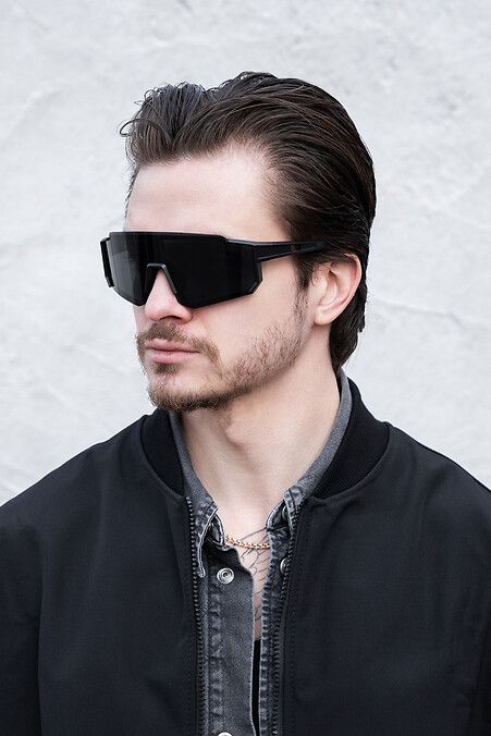 Stilvolle polarisierte Sonnenbrille mit Visier, schwarz - #8056184