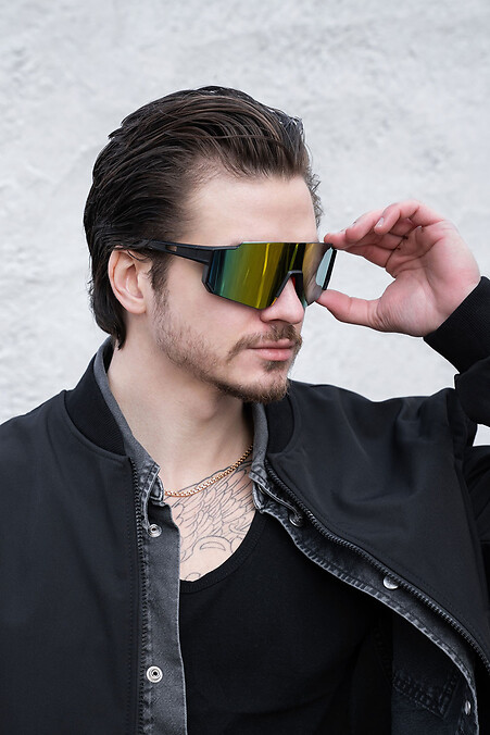 Stilvolle polarisierte Sonnenbrille mit Visier, schwarz-gelb - #8056185