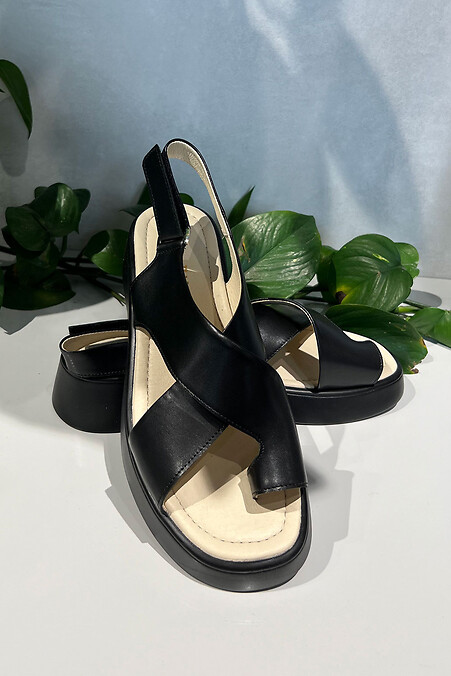 Women's leather sandals black - #4206188
