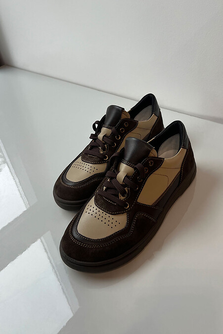 Women's sneakers with a wide toe, chocolate - #4206207