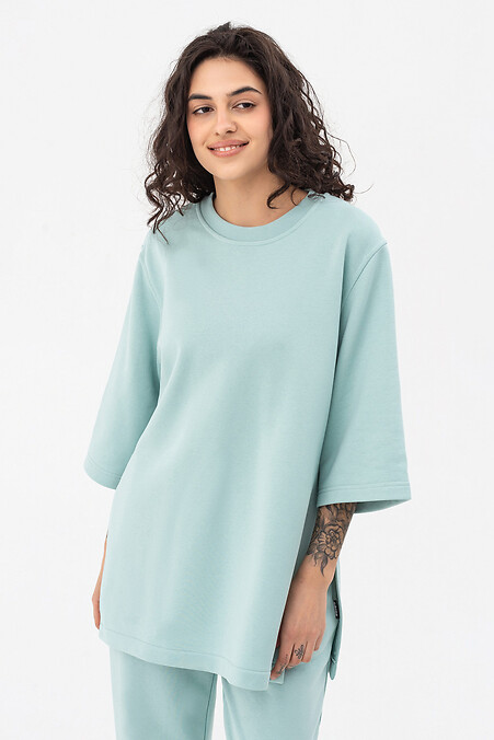 T-shirt with long sleeves.. T-shirts. Color: green. #3042214