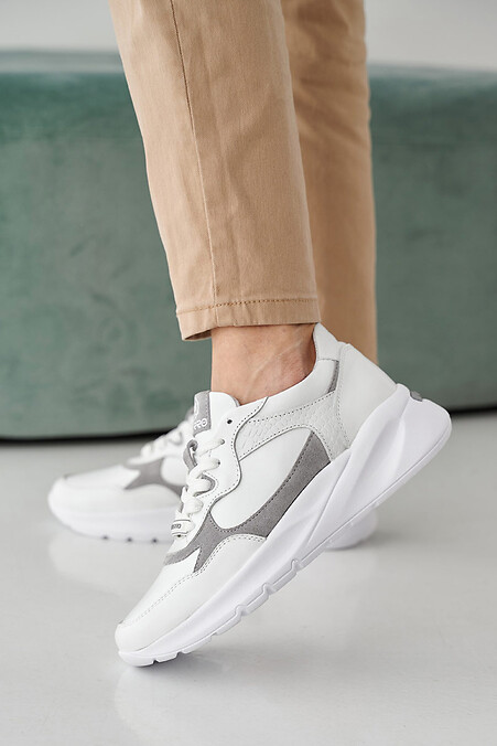Women's leather sneakers spring-autumn white. Sneakers. Color: white. #2505258