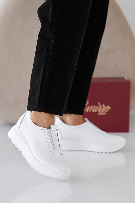 Damen-Sneakers aus weiem Leder fr Frhling und Herbst. Turnschuhe. Farbe: weiß. #2505325