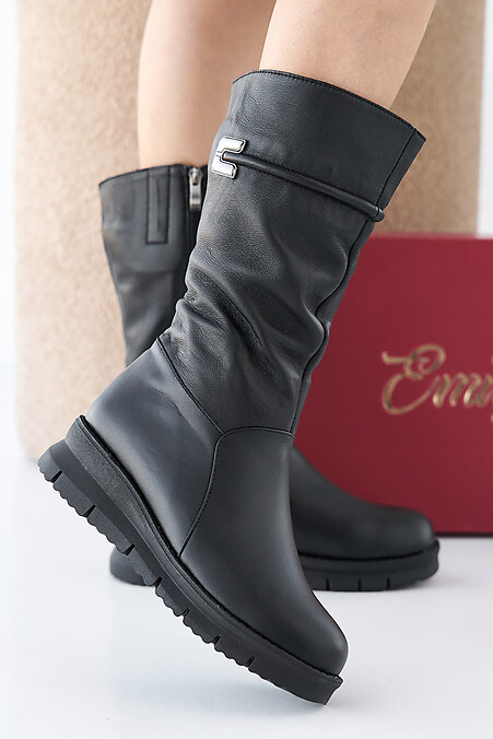 Women's winter black leather boots. Boots. Color: black. #2505333