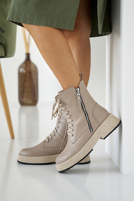Damen-Winterstiefel aus beigem Leder. Stiefel. Farbe: beige. #2505348