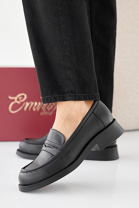 Women's spring-autumn black leather shoes. Shoes. Color: black. #2505360