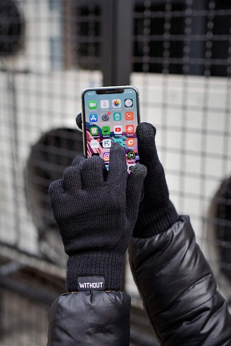 Touch Logo Gloves. Gloves. Color: black. #8048362