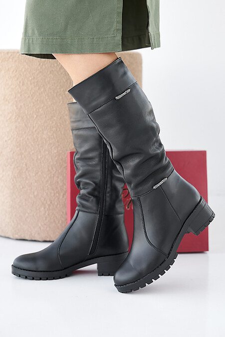 Women's winter black leather boots. Boots. Color: black. #2505364
