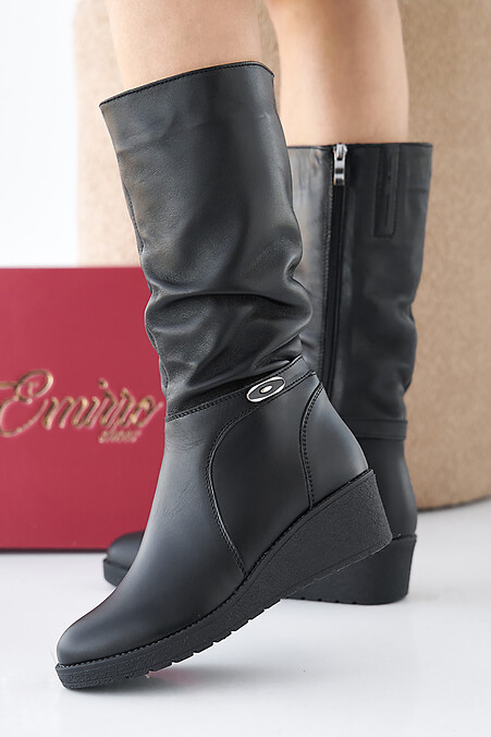 Damen-Winterstiefel aus schwarzem Leder. Stiefel. Farbe: das schwarze. #2505368