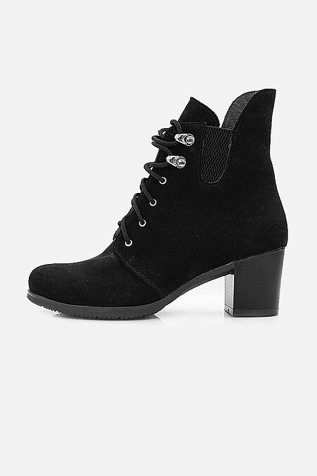 Замшевые классические женские ботинки на небольшом каблуке. Ботинки. Цвет: черный. #4205380