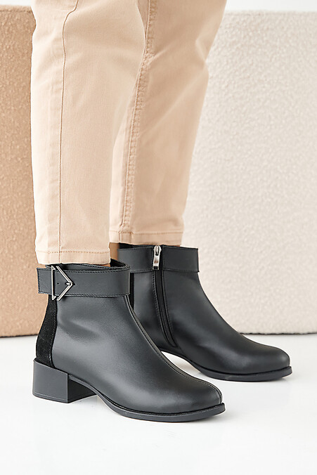 Women's spring-autumn black leather boots. Boots. Color: black. #2505383