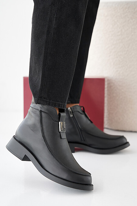 Women's spring-autumn black leather boots. Boots. Color: black. #2505396