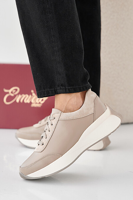 Women's leather sneakers spring-autumn latte. Sneakers. Color: brown. #2505400