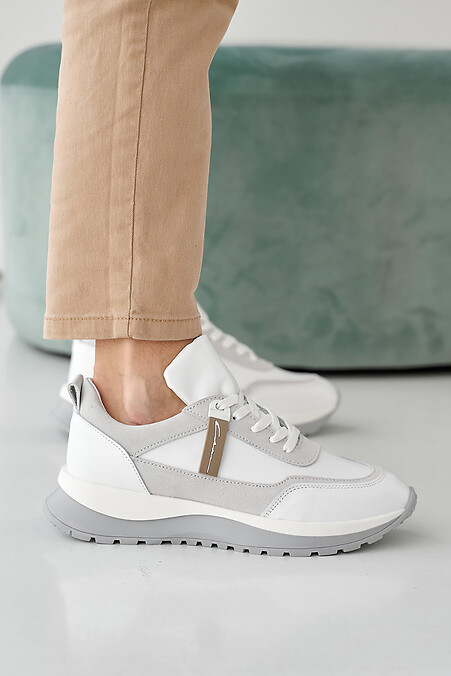 Damen-Sneakers aus weiem Leder fr Frhling und Herbst. Turnschuhe. Farbe: weiß. #2505401
