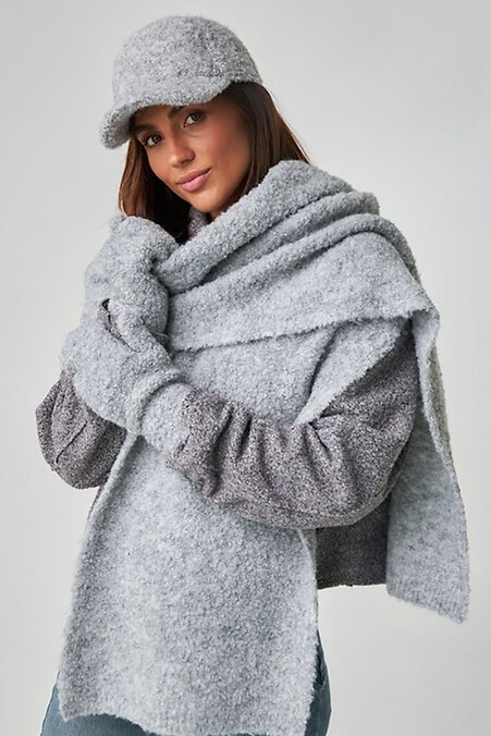 Women's gray boucle scarf - #4496402