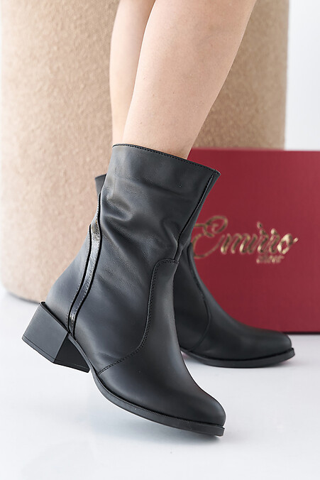 Women's spring-autumn black leather boots. Boots. Color: black. #2505408