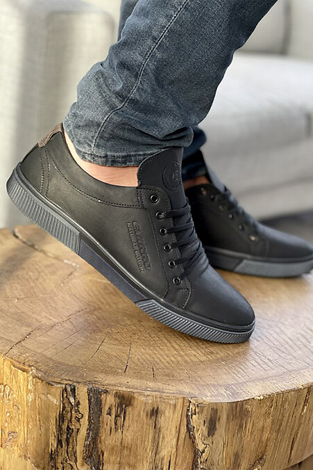 Männer Schuhe. Turnschuhe. Farbe: das schwarze. #8018413