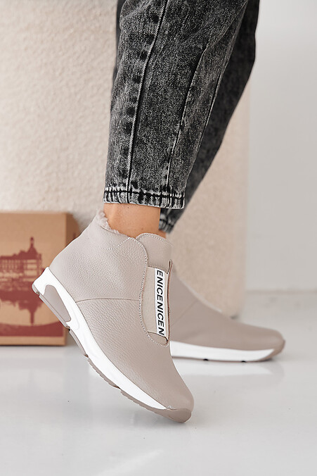 Damen-Wintersneaker aus beigem Leder. Turnschuhe. Farbe: beige. #2505427