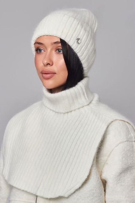 Women's white bib - #4496463